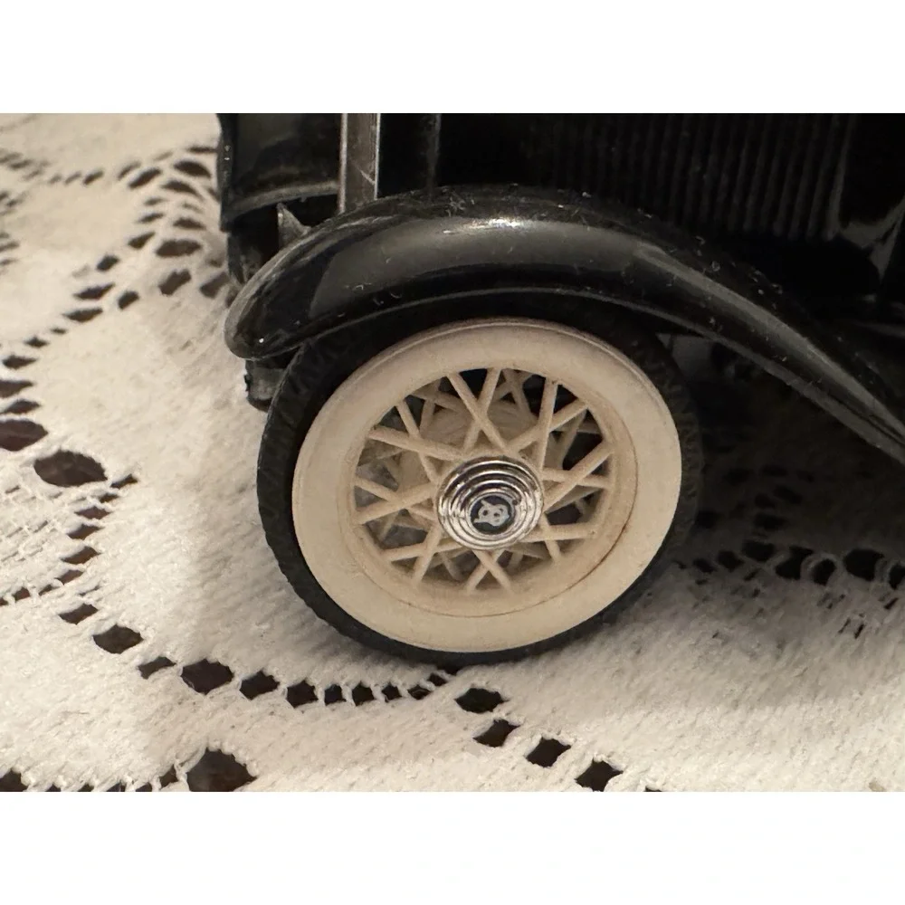 Franklin Mint 1932 Black Ford Deuce Coupe 1:24 Hot Rod Model Missing Pieces